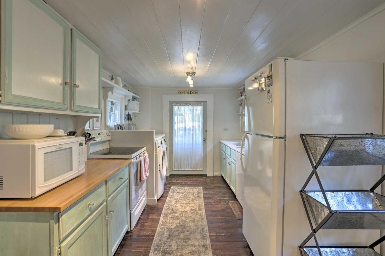 Coastal, Walkable Home In Historic Southport! Extérieur photo