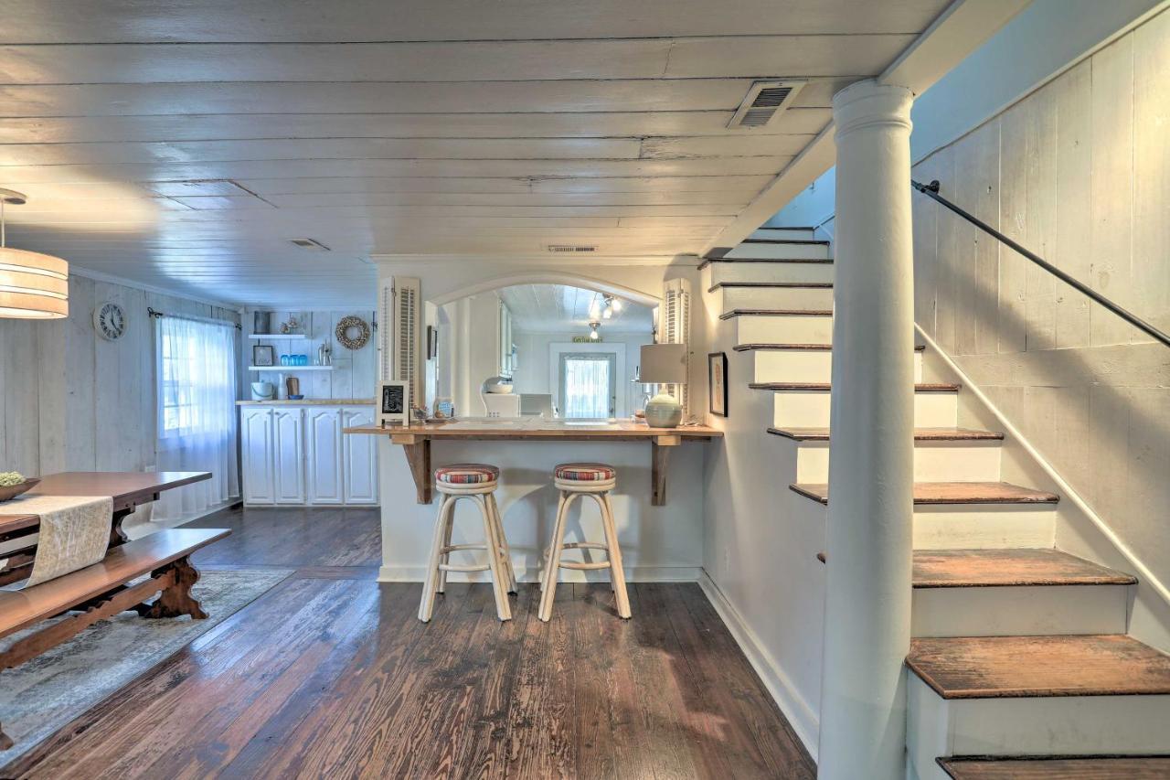 Coastal, Walkable Home In Historic Southport! Extérieur photo