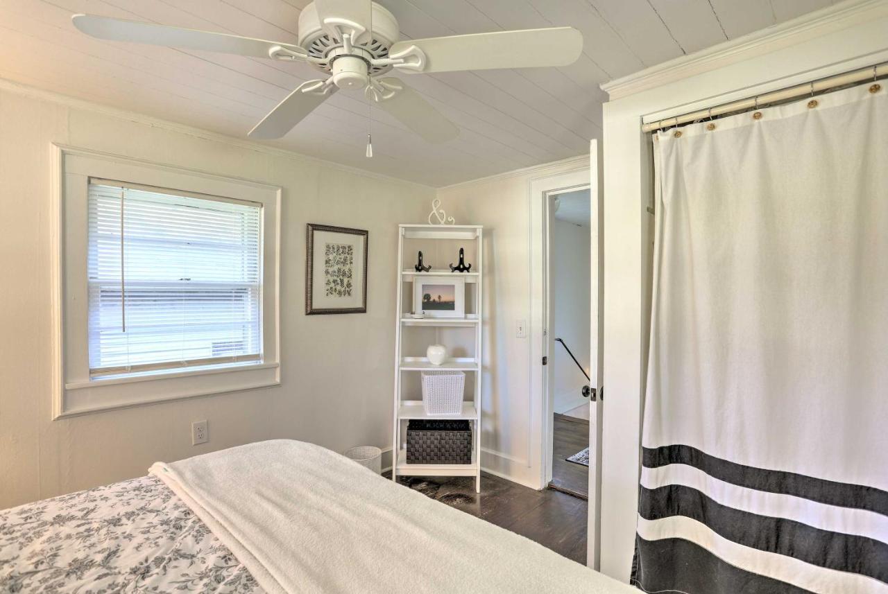 Coastal, Walkable Home In Historic Southport! Extérieur photo