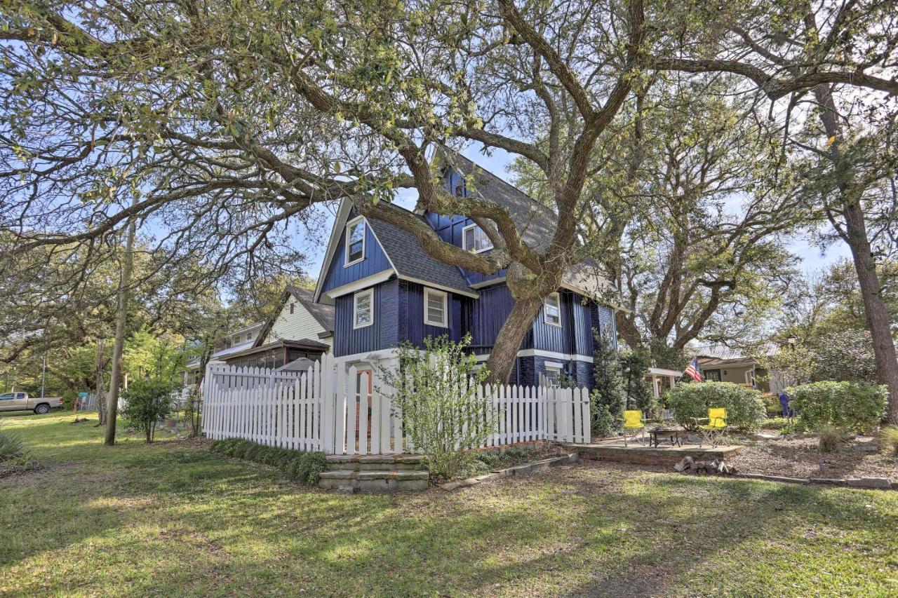 Coastal, Walkable Home In Historic Southport! Extérieur photo