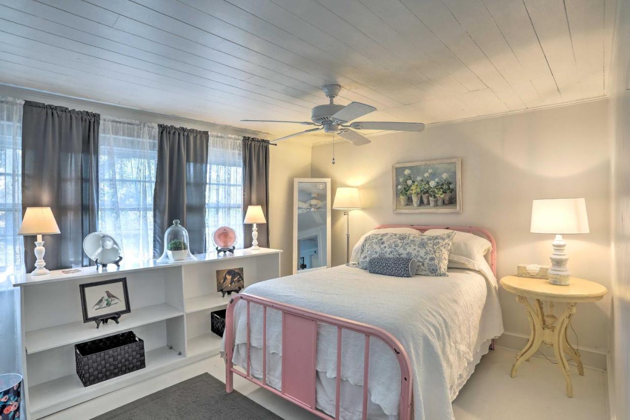 Coastal, Walkable Home In Historic Southport! Extérieur photo