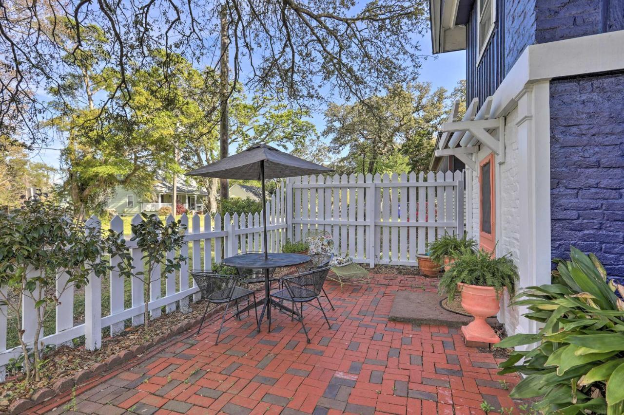 Coastal, Walkable Home In Historic Southport! Extérieur photo